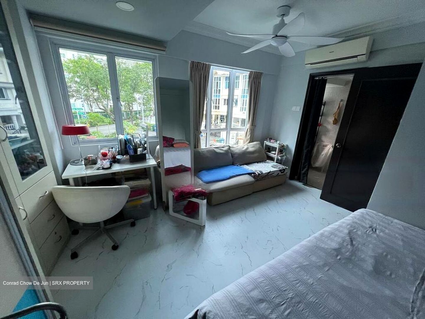 Elias Terrace (D18), Terrace #473006031